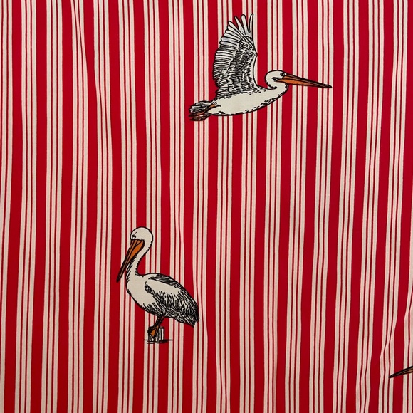 Pelican top shirt with red and white stripes size medium - Picture 4 of 4